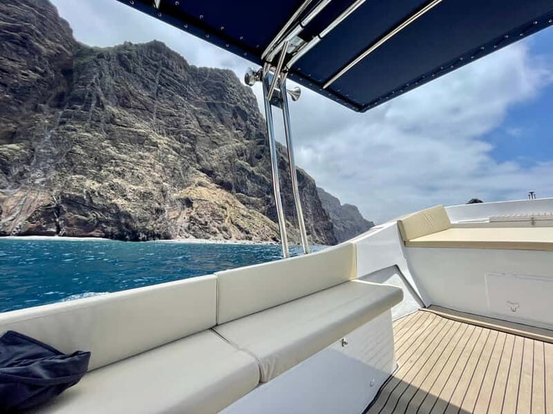 Funchal: Private Boat Tour w/Snorkel & Paddle up 11 people - FAQs