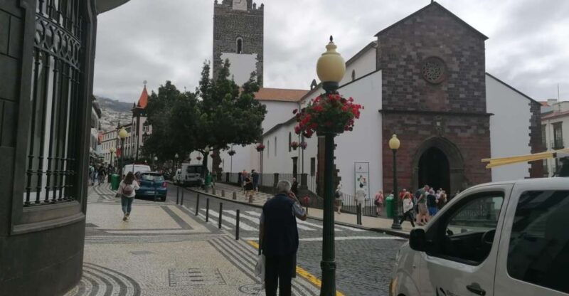 funchal-private-guided-tour-of-historic-center-by-tuk-tuk