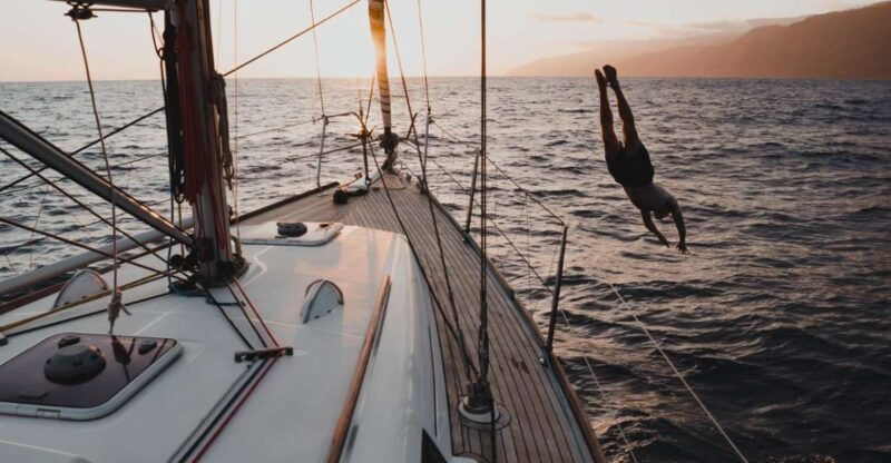 funchal-sunset-sailing-private-tour-2