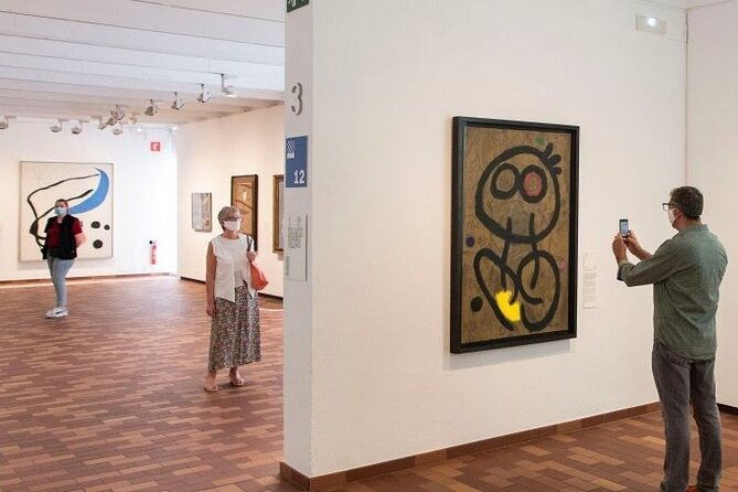 fundacio-joan-miro-private-tour-with-skip-the-line-2