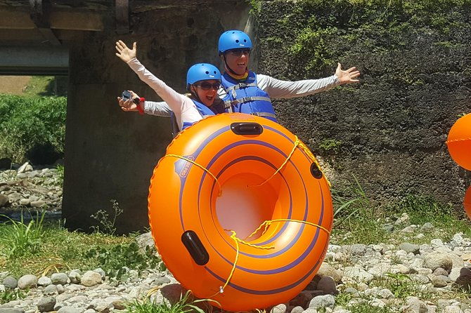funtastic-river-tubing