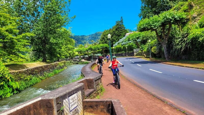 Furnas: Guided e-bike tour with Cheese Tasting - Accessibility and Suitability