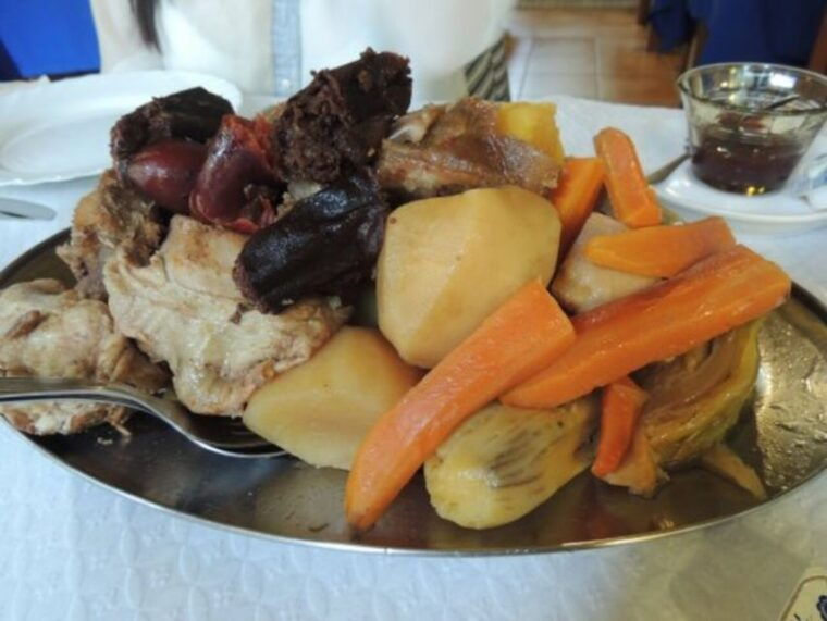 furnas-thermal-springs-tea-plantation-day-tour-with-lunch