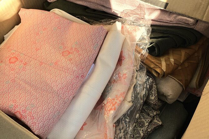 furoshiki-workshop-with-kimono-fabric
