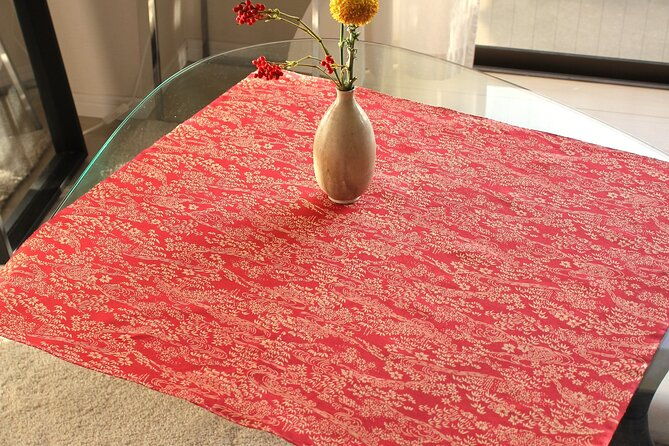 furoshiki-workshop-with-kimono-fabric