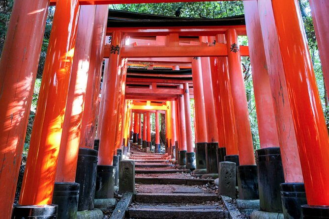 fushimi-inari-deep-shinto-shrine-tour-while-hiking-with-expert