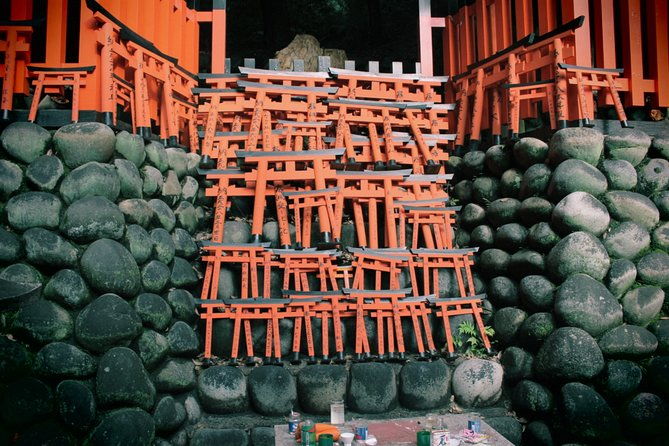 fushimi-inari-shrine-explore-the-1000-torii-gates-on-an-audio-walking-tour