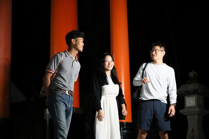 fushimi-inari-taisha-night-tour-history-learning-hiking