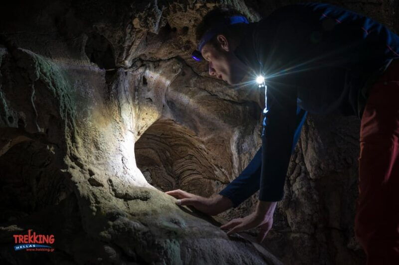 gaias-mythical-cave-hiking-corycian-cave