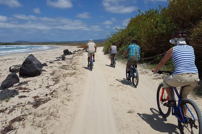 galapagos-active-adventure-three-islands-8-days