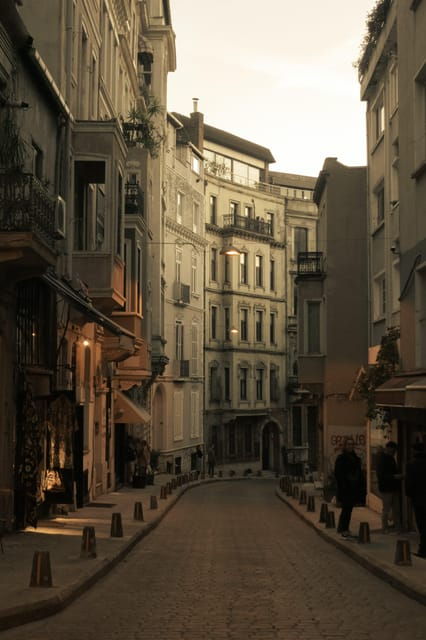 galata-tour-old-jewish-and-christian-district