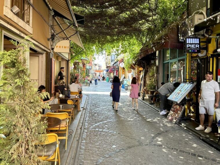 galata-tower-fener-and-balat-golden-horn-by-ferry