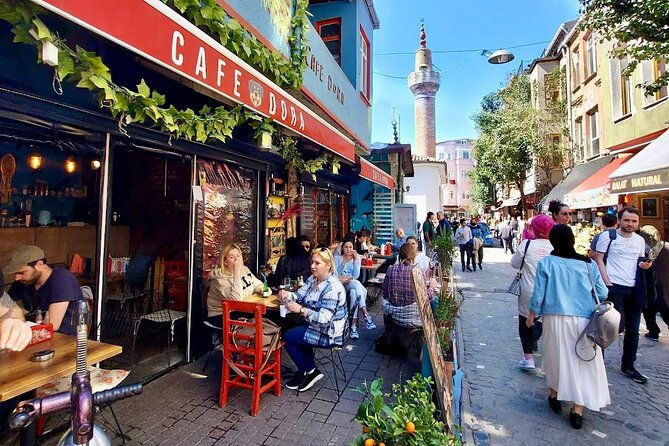 galata-tower-fener-balat-neighborhoods-golden-horn-by-ferry