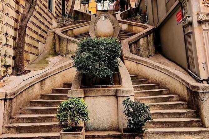 galata-tower-fener-balat-spicy-bazaar-golden-horn-by-ferry