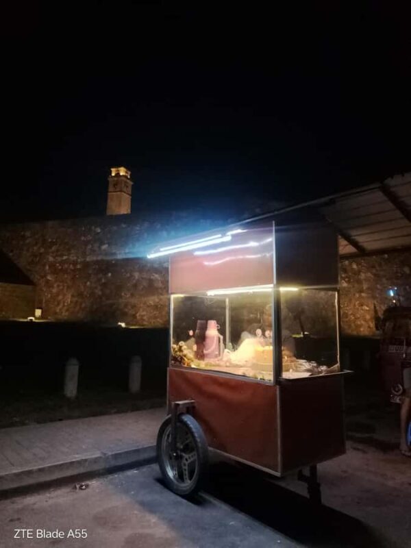 Galle: Fort Nightlife Tour with Arrack Tasting & Snacks - The Sum Up