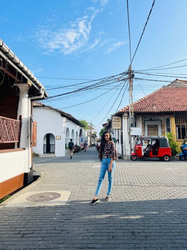 Galle: Galle Fort Walking Tour with Expert Female Guide - How This Tour Fits into Your Galle Visit