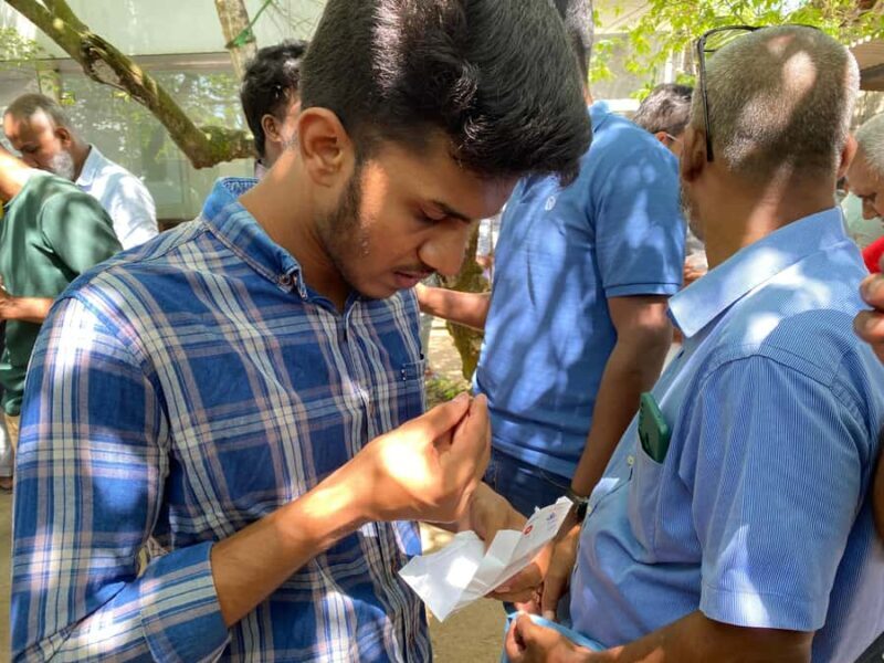 Galle: Traditional Open-Air Gem Market Guided Tour - The Value of a Guided Tour