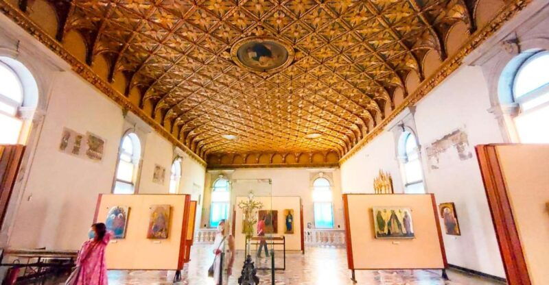 galleries-of-the-academy-family-tour