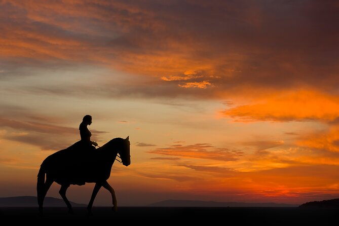 gallop-between-water-cave-and-macao-beach