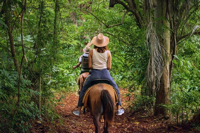 gallop-between-water-cave-and-macao-beach