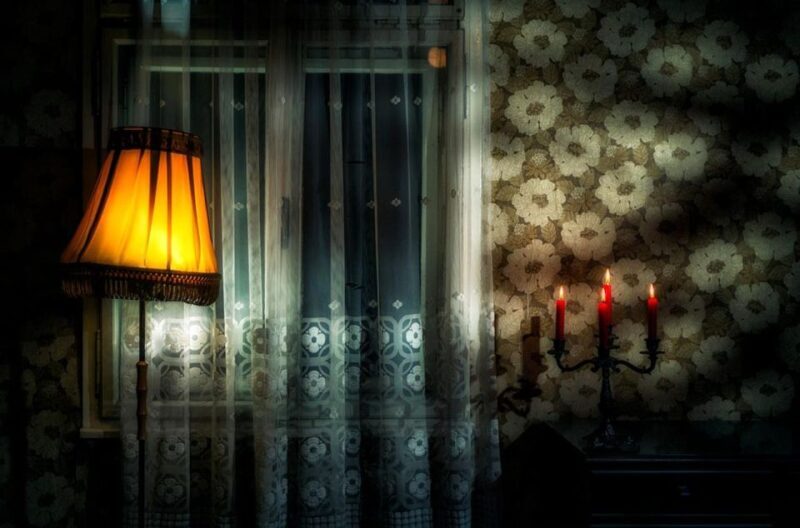 Galveston: Haunted Pub Crawl Walking Tour - The Experience and Atmosphere