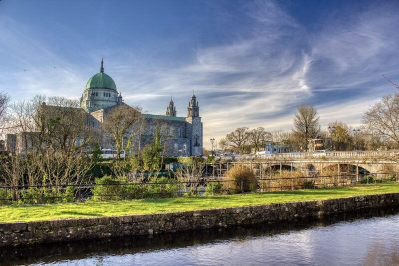 galway-city-sightseeing-hop-on-hop-off-bus-tour