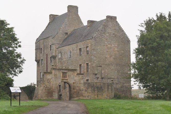 game-of-thrones-and-outlander-small-group-tour-from-edinburgh