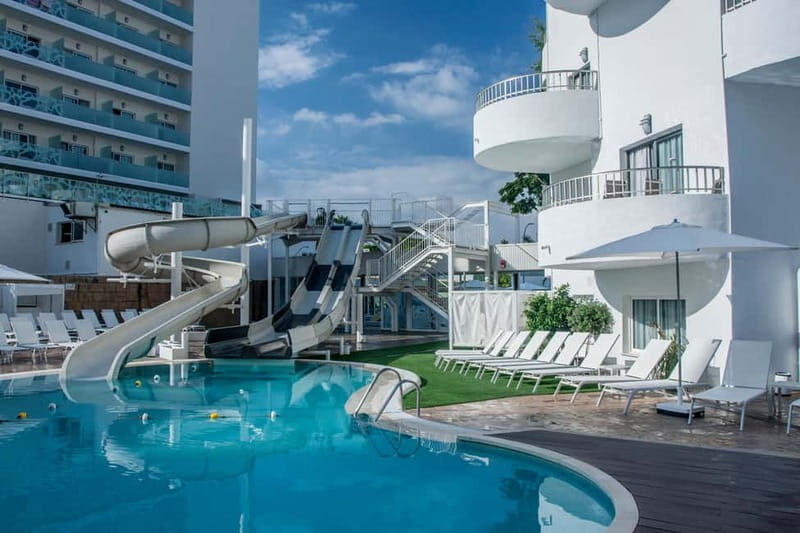 Gandía: Villa Luz Design & Art Hotel Day Pass - Dining, Snacks, & Beverages