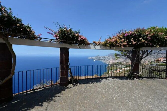 garajau-statue-of-the-christ-king-private-tuk-tuk-tour