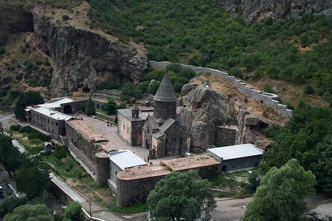 garni-geghard-lake-sevan-sevanavank-monastery-private-tour-from-yerevan