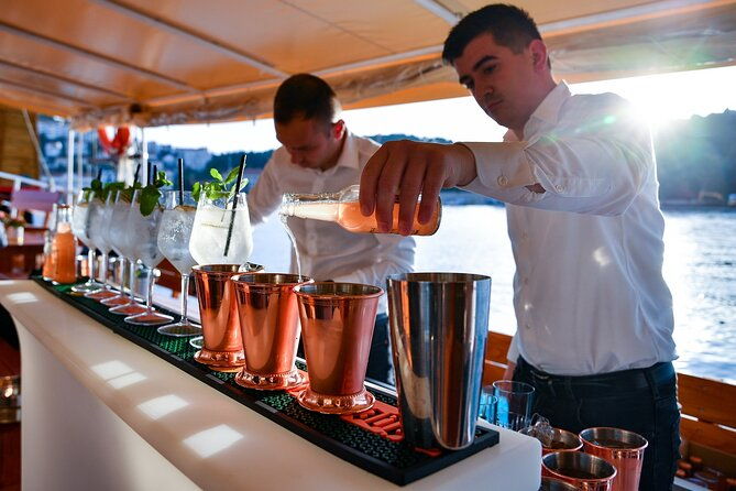 gastro-cruise-cruise-around-dubrovnik-old-town-with-lunch