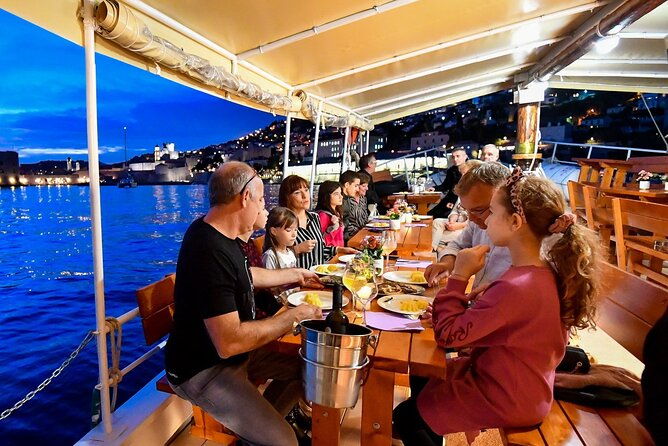 gastro-cruise-dinner-and-boat-ride-around-dubrovnik-old-town