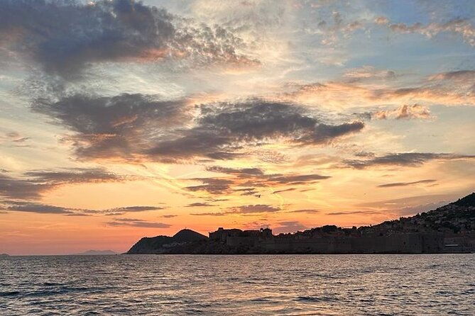 gastro-cruise-dinner-and-boat-ride-around-dubrovnik-old-town