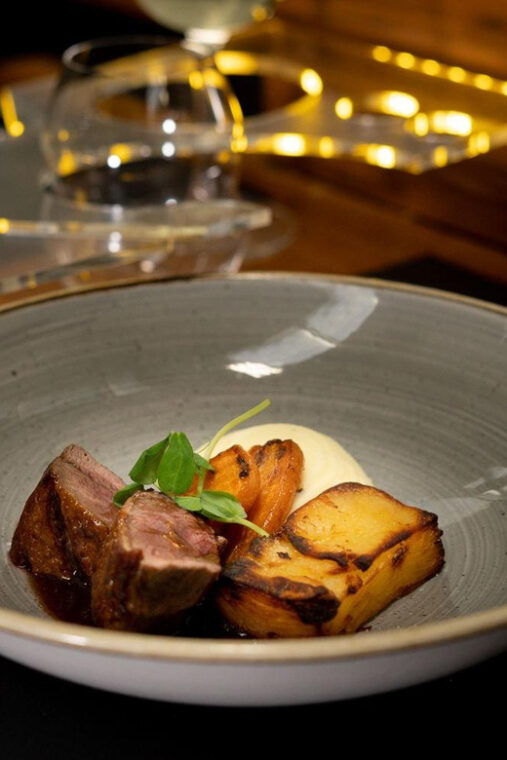 gastronomic-6-course-fine-dining-dinner-on-luxury-london-bus