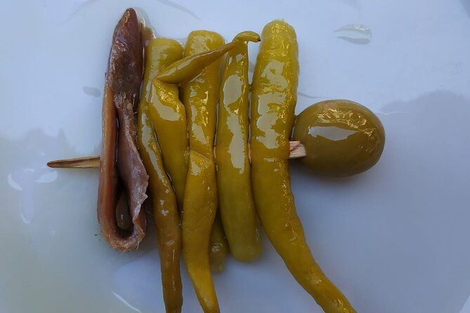 gastronomic-tour-of-pintxos-in-san-sebastian