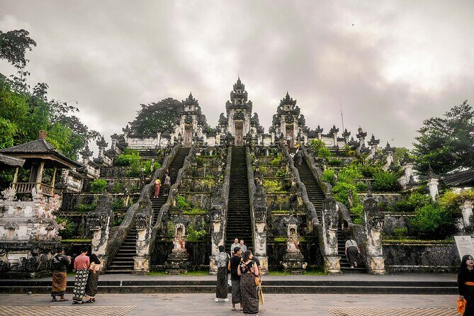 Gates of Heaven Tour: Tirta Gangga - Kanto Lampo Waterfall - FAQ
