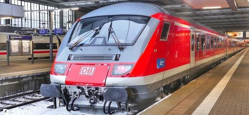 Gatimaan Express Taj Mahal Tour with VIP Experiences - Who Will Love This Tour?