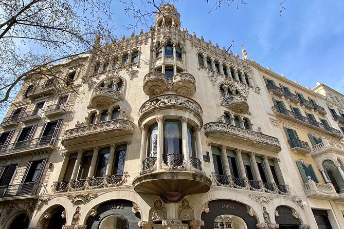 gaudi-and-barcelona-legends-walking-tour