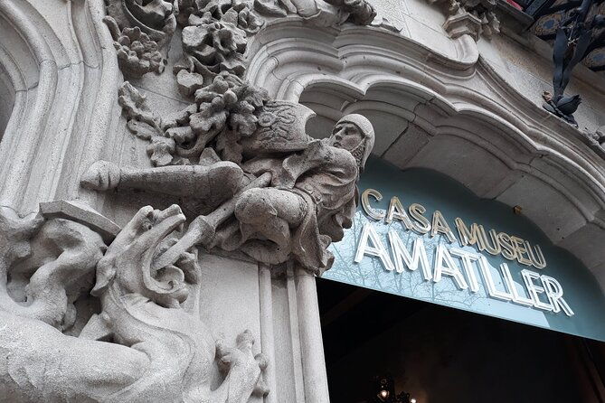 gaudi-and-modernism-private-walking-tour-2