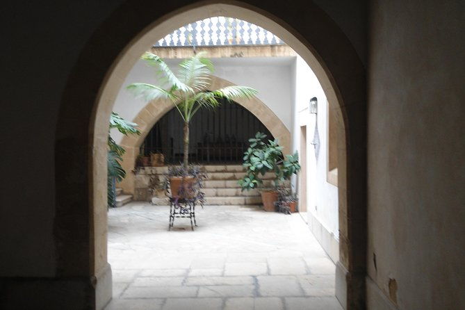 gaudi-and-modernist-art-guided-tour-in-palma-de-mallorca