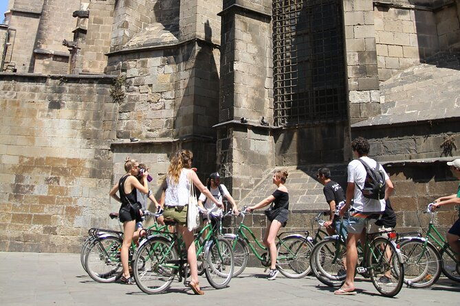 gaudi-by-bike-a-trip-through-architectural-splendor