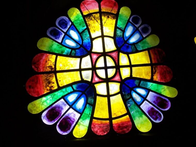 gaudi-crypt-in-colonia-guell-with-audioguide