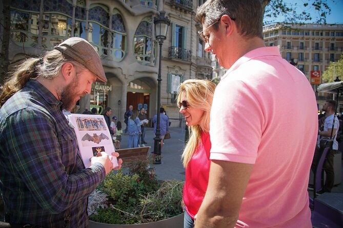 gaudi-unesco-highlights-small-group-bike-tour