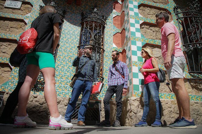 gaudi-unesco-highlights-small-group-bike-tour