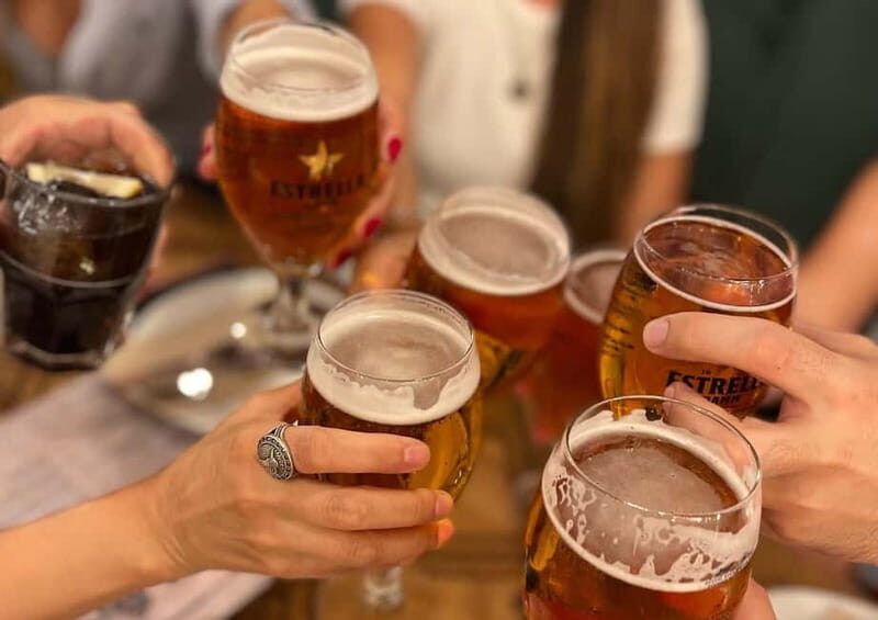 Gaudís Barcelona: Architecture & Tasty Tap with Drink - Exploring Barcelona’s Architectural Gems with a Local Guide