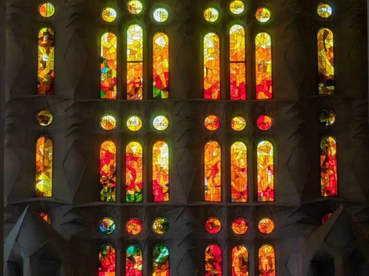 gaudis-masterpieces-private-tour-in-barcelona