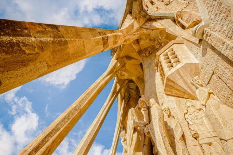 gaudis-sagrada-familia-priority-access-guided-tour