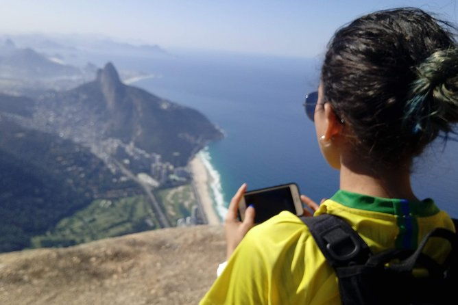 gavea-rock-hiking-tour-with-safety-equipment