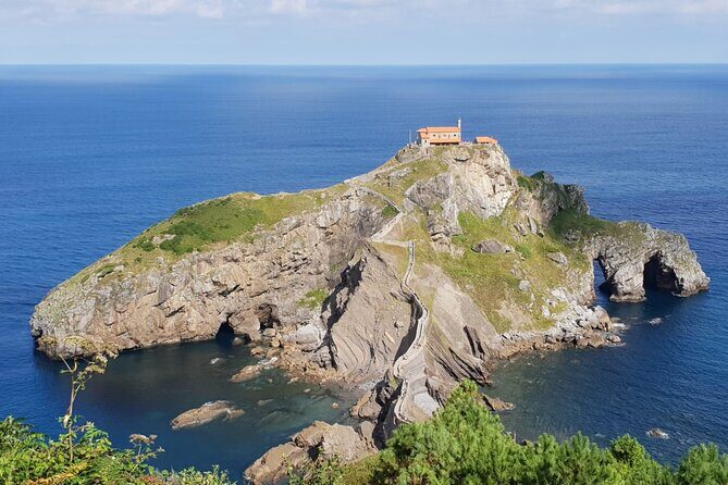Gaztelugatxe and Gernika Tour From San Sebastian - Who Is This Tour Best For?