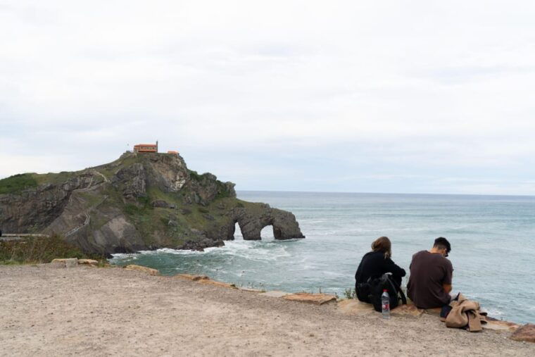 gaztelugatxe-and-gernika-tour-from-san-sebastian